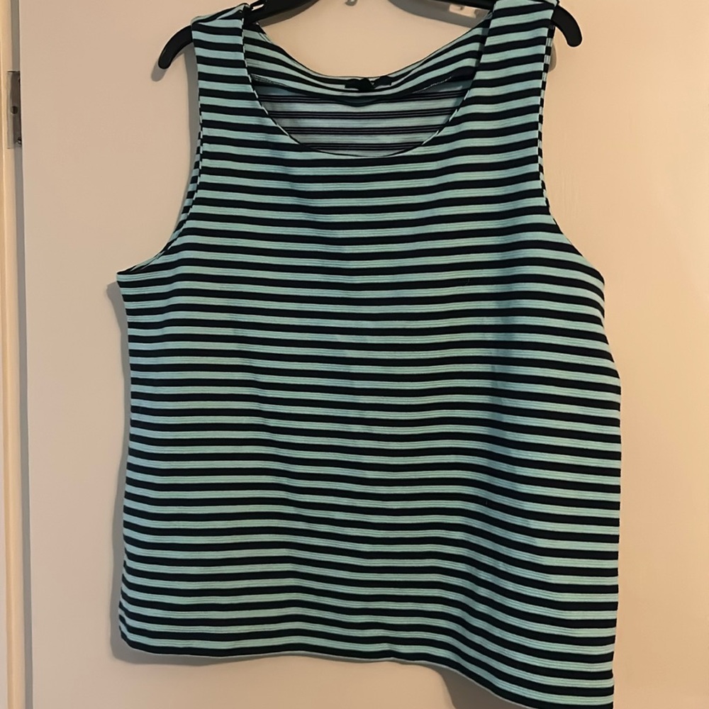 Gap XL mint and navy ribbed tank